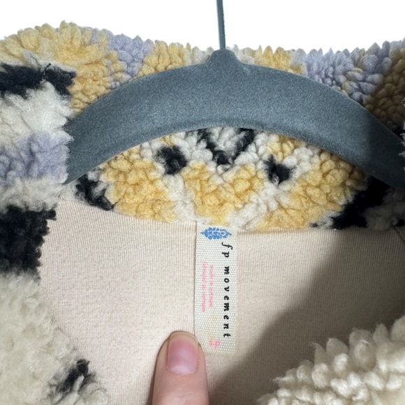 Free People Movement Small Hit the Slopes Tribal Print Fleece Teddy Jacket - Picture 9 of 15